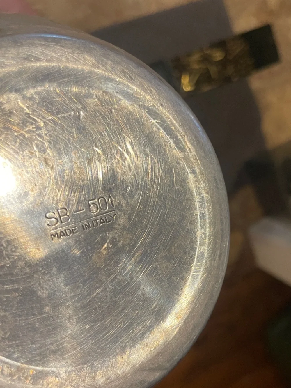 Hammered Metal Ice Bucket with Hinged Lid and Carry Handle - Silver mid century